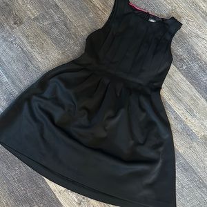 Vince Camuto - little black dress